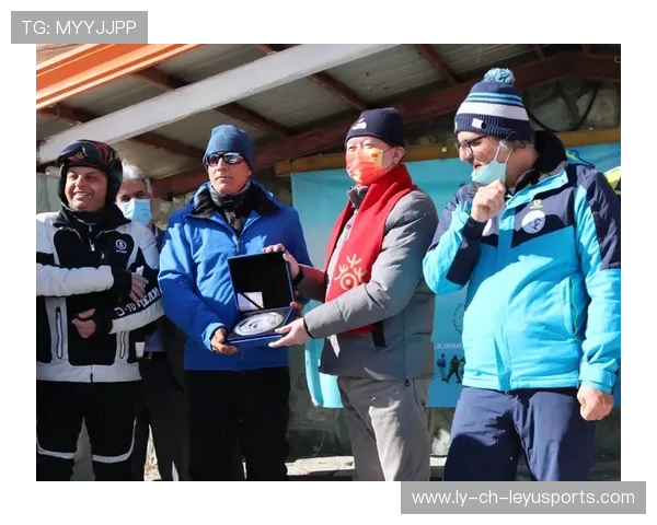 伊朗足球队自带暖炉进场，成冬奥最“热”球队