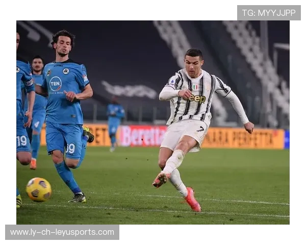 尤文基耶萨反越位补射稳稳命中